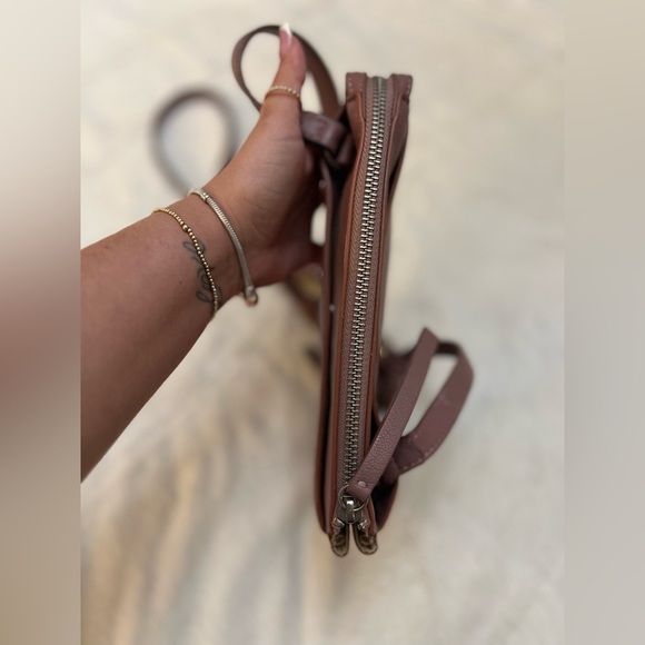 ✨ Lucky Brand Biro Crossbody Bag - Picture 9 of 16